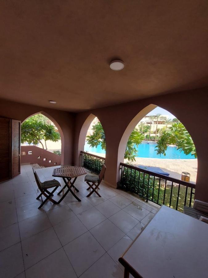 Ground Floor Apartment By Circular Pool In Talabay 아카바 외부 사진